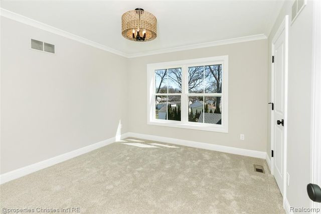 2093 Pembroke Road, Birmingham, MI 48009