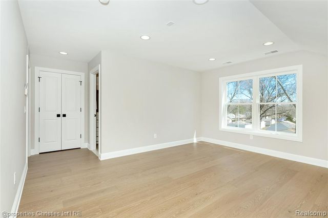 2093 Pembroke Road, Birmingham, MI 48009