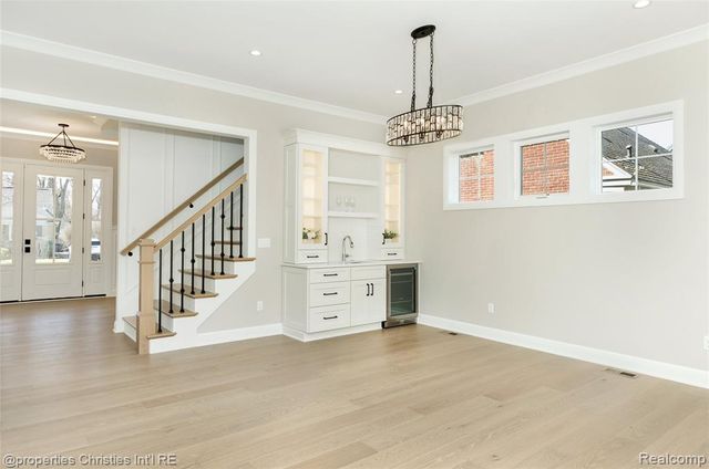 2093 Pembroke Road, Birmingham, MI 48009