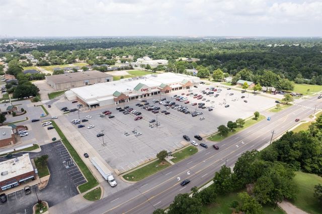8827 E Main Street, Oklahoma City, OK 73110