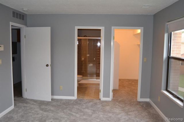 19259 Surrey Lane, Northville, MI 48167