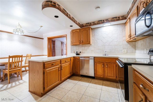 6534 Diana Drive, Poland, OH 44514