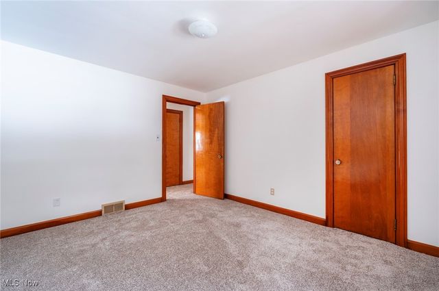 6534 Diana Drive, Poland, OH 44514