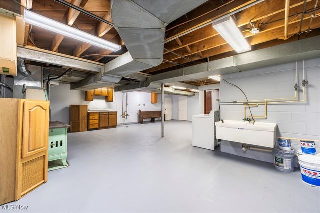 6534 Diana Drive, Poland, OH 44514