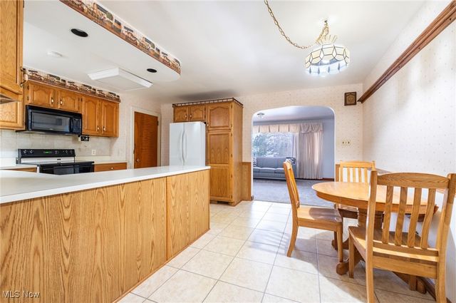 6534 Diana Drive, Poland, OH 44514