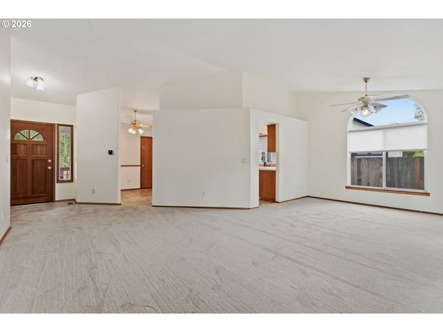 2393 Sw 1ST St, Gresham, OR 97080