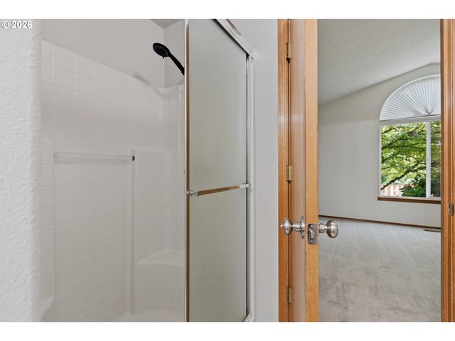 2393 Sw 1ST St, Gresham, OR 97080