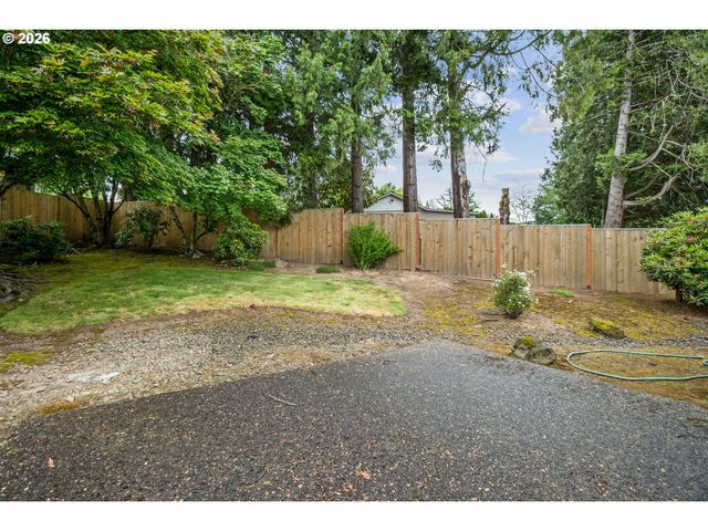2393 Sw 1ST St, Gresham, OR 97080