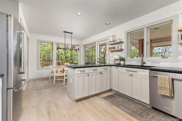 33 Oakridge Drive, Castle Rock, CO 80104