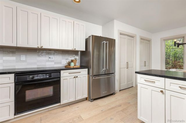 33 Oakridge Drive, Castle Rock, CO 80104