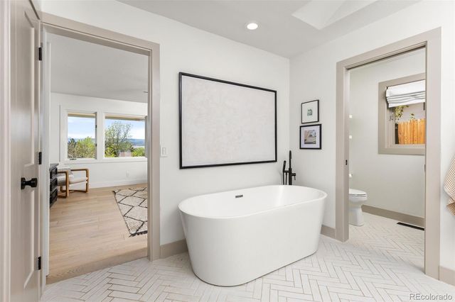 33 Oakridge Drive, Castle Rock, CO 80104