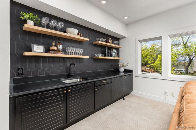 33 Oakridge Drive, Castle Rock, CO 80104