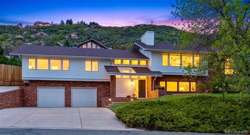 33 Oakridge Drive, Castle Rock, CO 80104