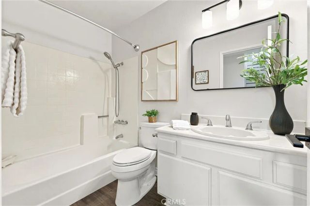 4707 E Via La Paloma 6, Orange, CA 92869