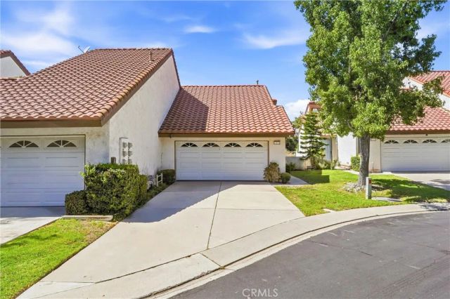 4707 E Via La Paloma 6, Orange, CA 92869