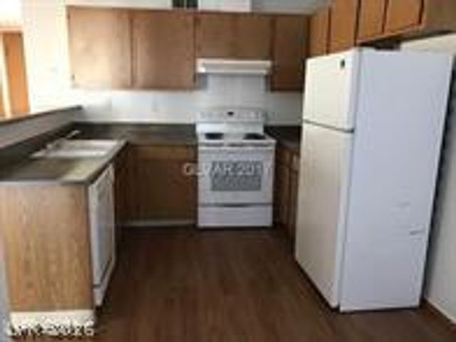 1899 Cosmic Drive, Las Vegas, NV 89115