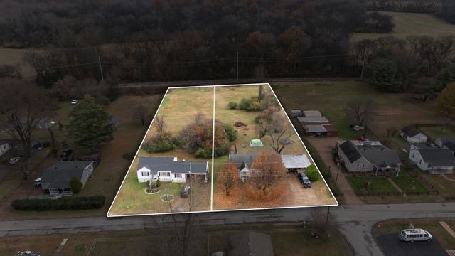 4252 Woods St, Old Hickory, TN 37138