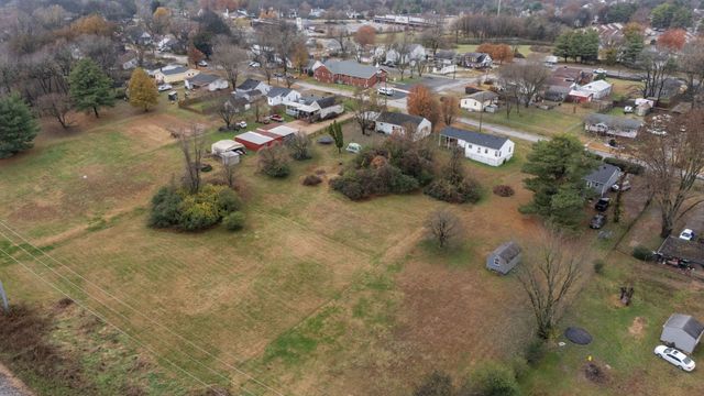 4252 Woods St, Old Hickory, TN 37138