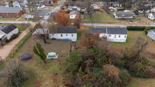 4252 Woods St, Old Hickory, TN 37138