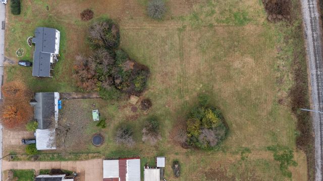 4252 Woods St, Old Hickory, TN 37138