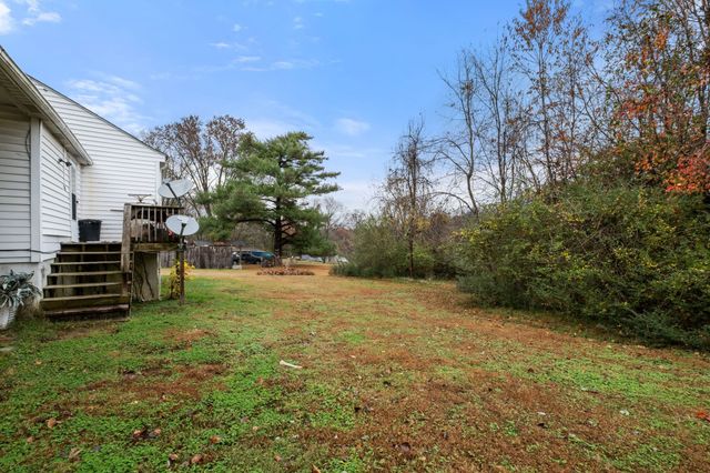 4252 Woods St, Old Hickory, TN 37138