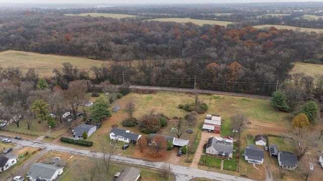 4252 Woods St, Old Hickory, TN 37138