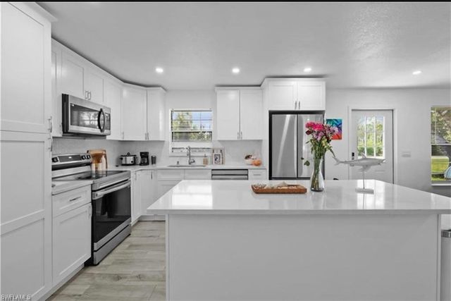 3680 Gasparilla ST, St. James City, FL 33956