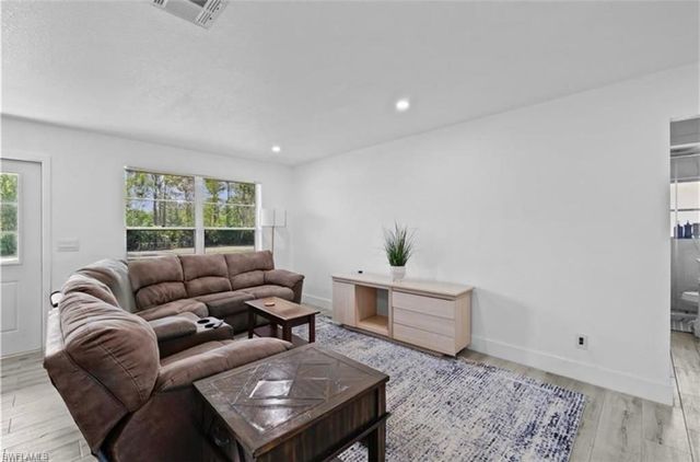 3680 Gasparilla ST, St. James City, FL 33956