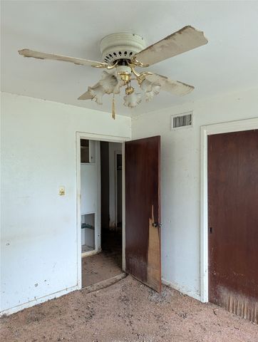 5008 Rector Avenue, Fort Worth, TX 76133