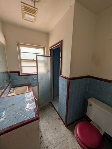 5008 Rector Avenue, Fort Worth, TX 76133