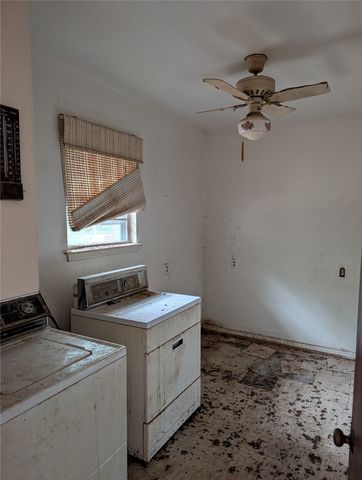 5008 Rector Avenue, Fort Worth, TX 76133