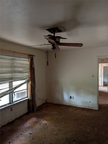 5008 Rector Avenue, Fort Worth, TX 76133