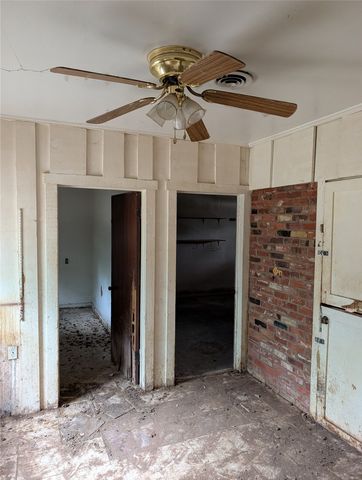 5008 Rector Avenue, Fort Worth, TX 76133