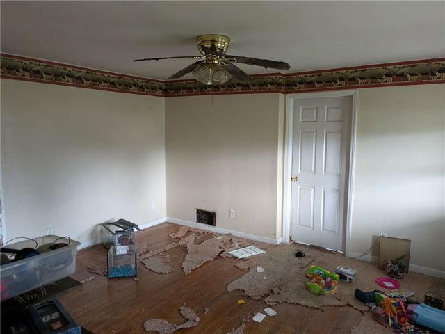 212 Fayette Ave, Luzerne Twp, PA 15444