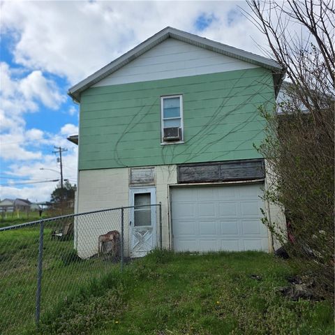 212 Fayette Ave, Luzerne Twp, PA 15444