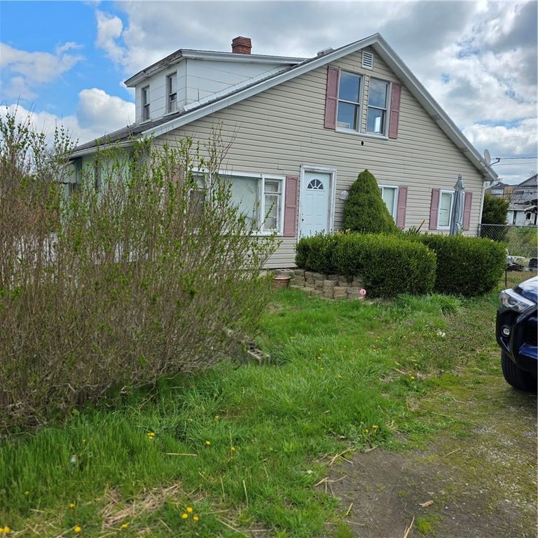 212 Fayette Ave, Luzerne Twp, PA 15444