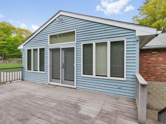 38 Greenwood Lane, Waltham, MA 02451