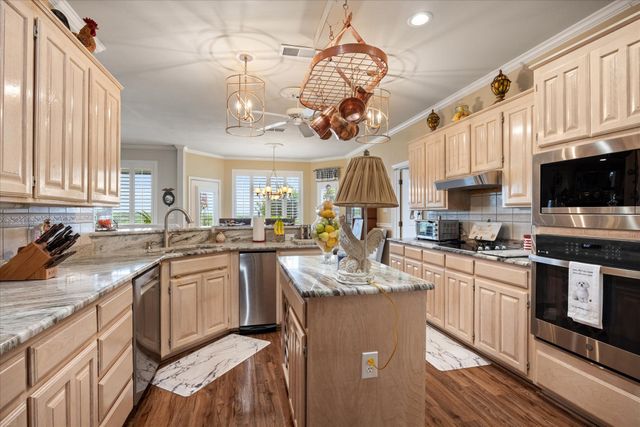 11432 Northview Drive, Fort Worth, TX 76008