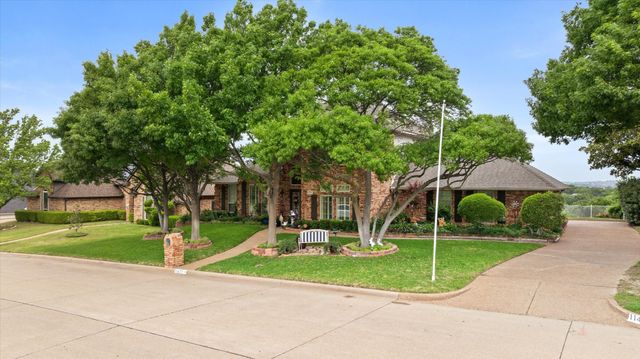 11432 Northview Drive, Fort Worth, TX 76008
