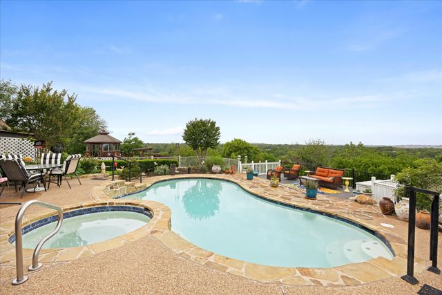 11432 Northview Drive, Fort Worth, TX 76008