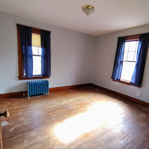 25 Laurel Street, Berlin, NH 03570