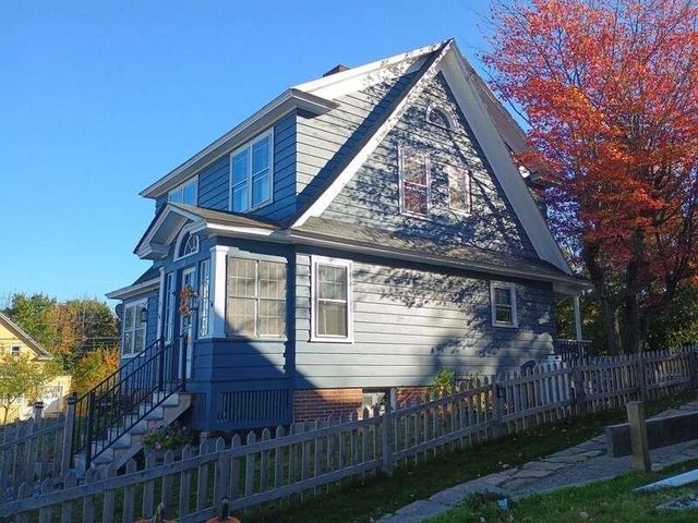 25 Laurel Street, Berlin, NH 03570