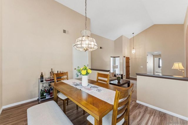 10565 Strathmore Dr, Santee, CA 92071