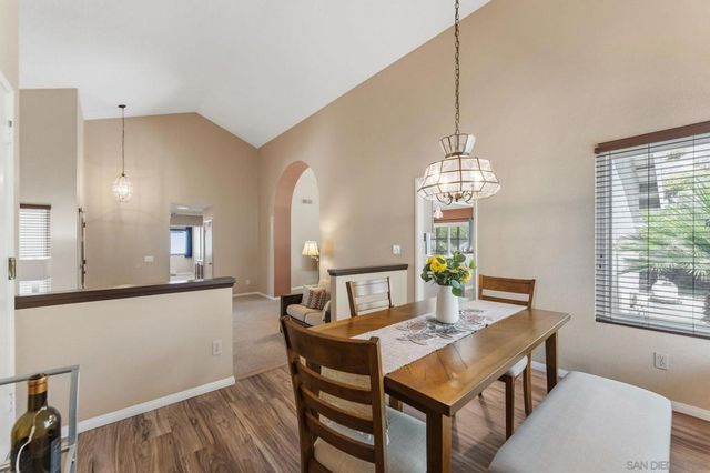 10565 Strathmore Dr, Santee, CA 92071
