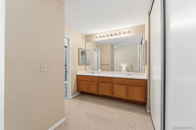 10565 Strathmore Dr, Santee, CA 92071