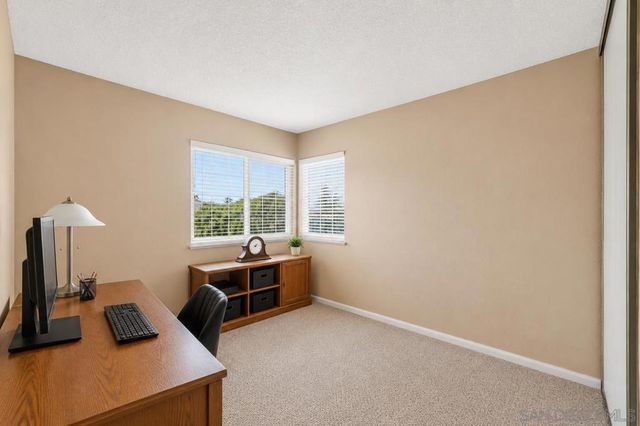 10565 Strathmore Dr, Santee, CA 92071