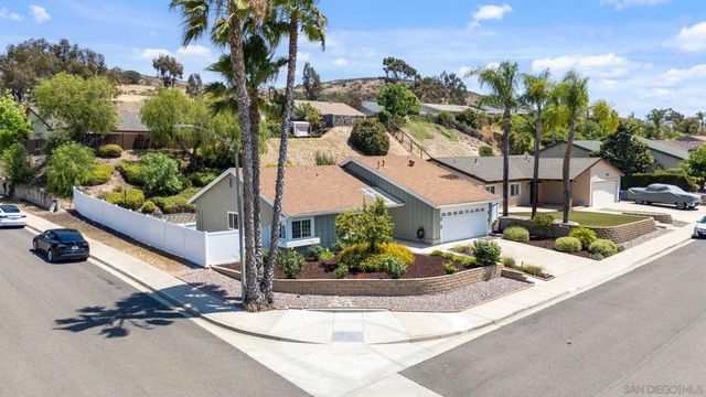 10565 Strathmore Dr, Santee, CA 92071