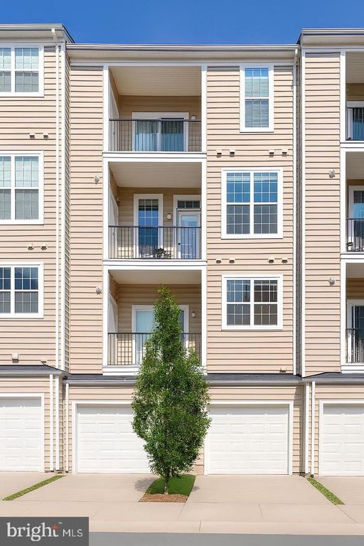 23475 BELVOIR WOODS TER, Ashburn, VA 20148