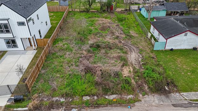 5224 Dewberry Street, Houston, TX 77021