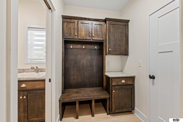 7816 N 160th Circle, Bennington, NE 68007